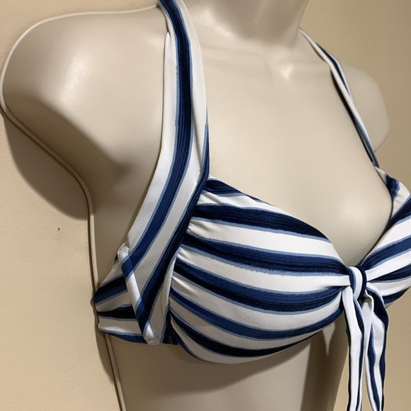 Swim top - Picture 2 of 8